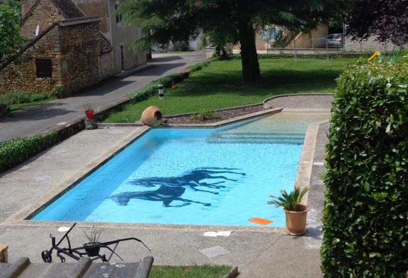 ホテル Auberge Du Relais D'auniac