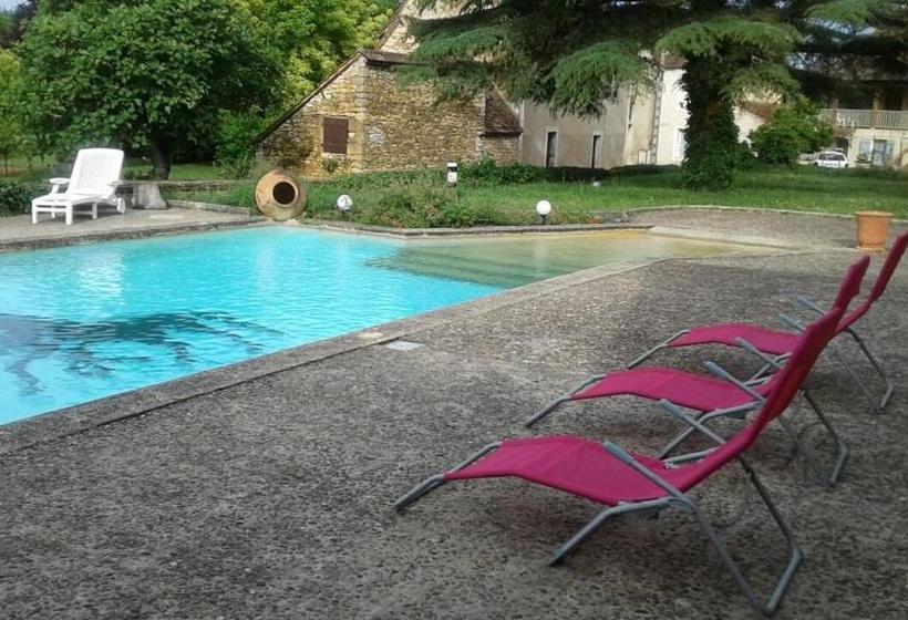 ホテル Auberge Du Relais D'auniac