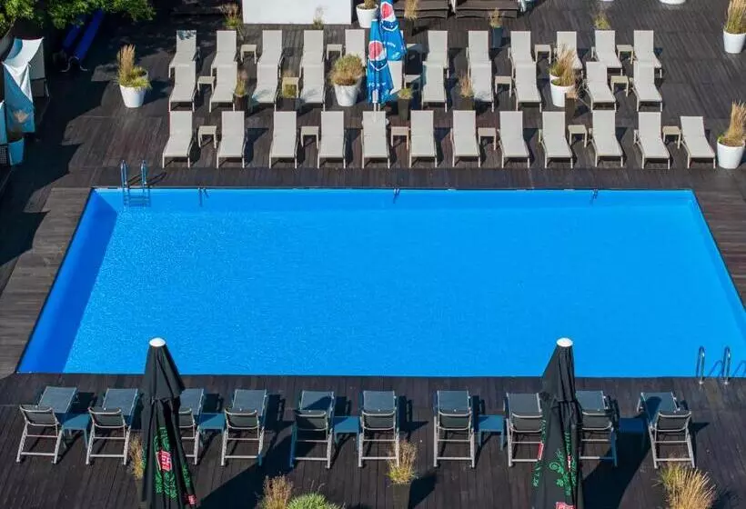 ホテル Maloves Resort & Spa