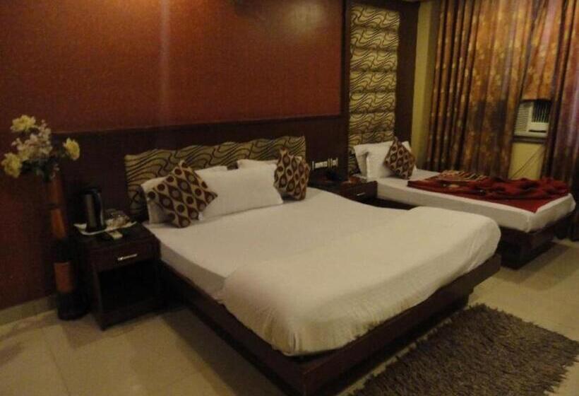 Hotel Shivdev International