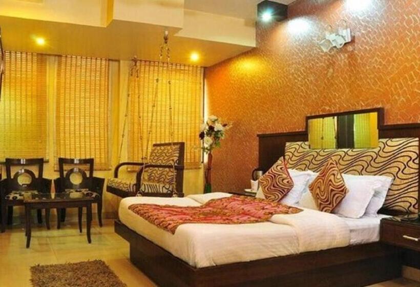 Hotel Shivdev International