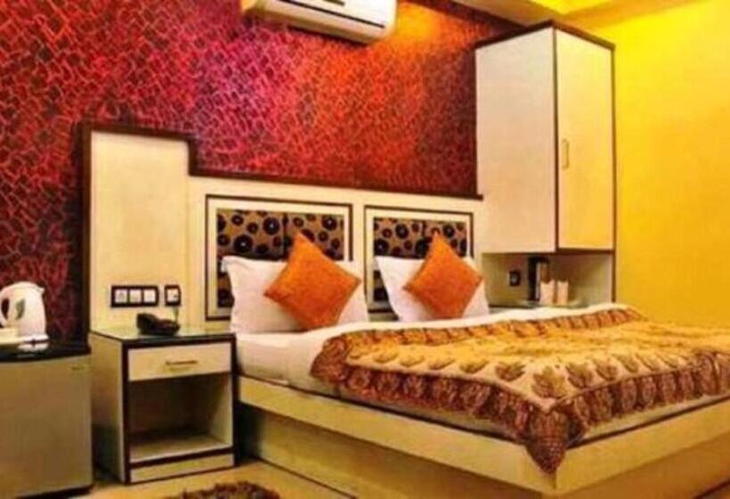 Hotel Shivdev International