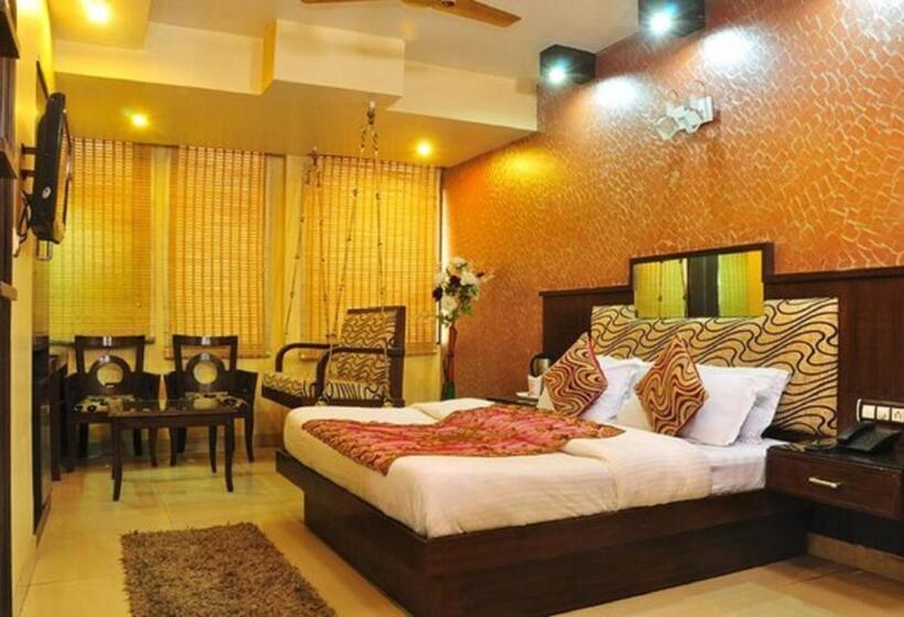 Hotel Shivdev International