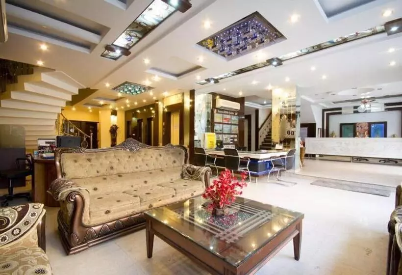 هتل Shivdev International