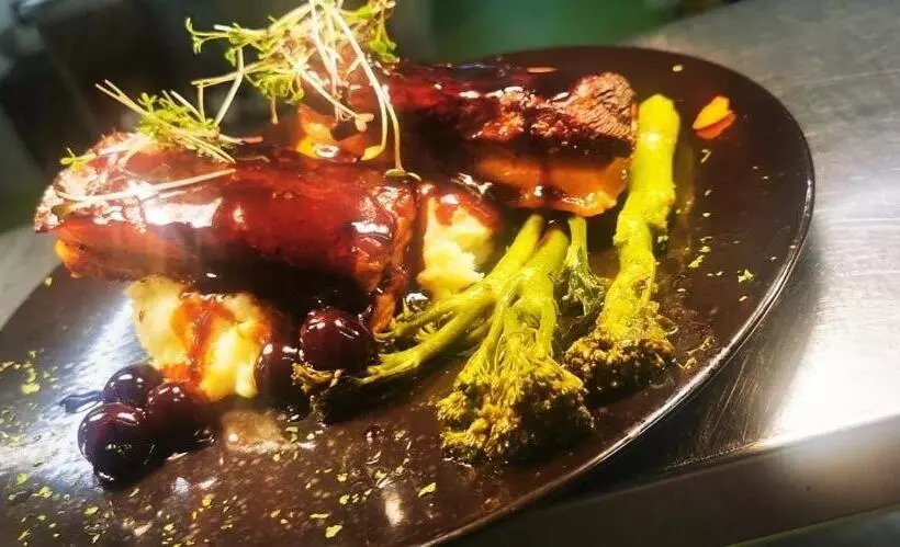 Hotelli The Copper Still Bar