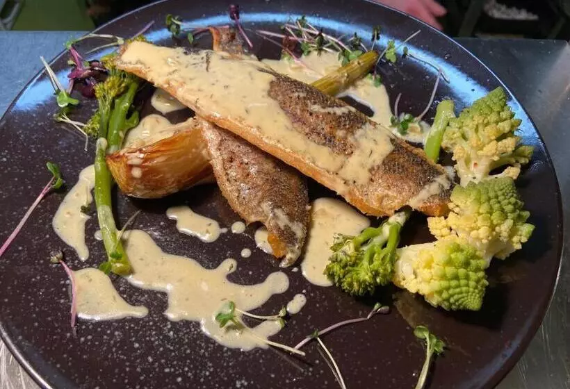 Hotelli The Copper Still Bar