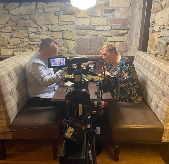 בית מלון כפרי The Copper Still Bar