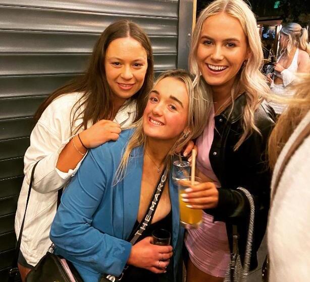 בית מלון כפרי The Copper Still Bar