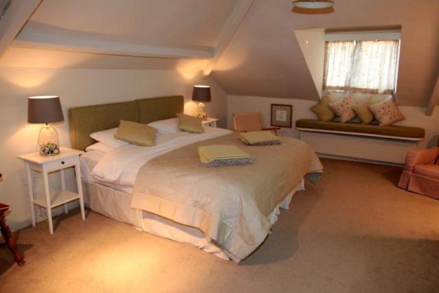 مبيت وإفطار Willowhill House