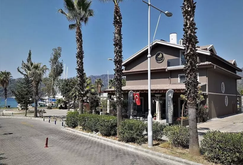 هتل Marina Bay Göcek