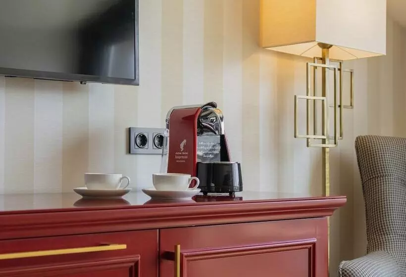 هتل Marina Bay Göcek