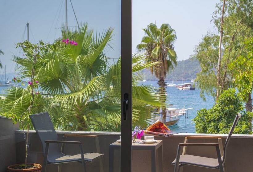 فندق Marina Bay Göcek