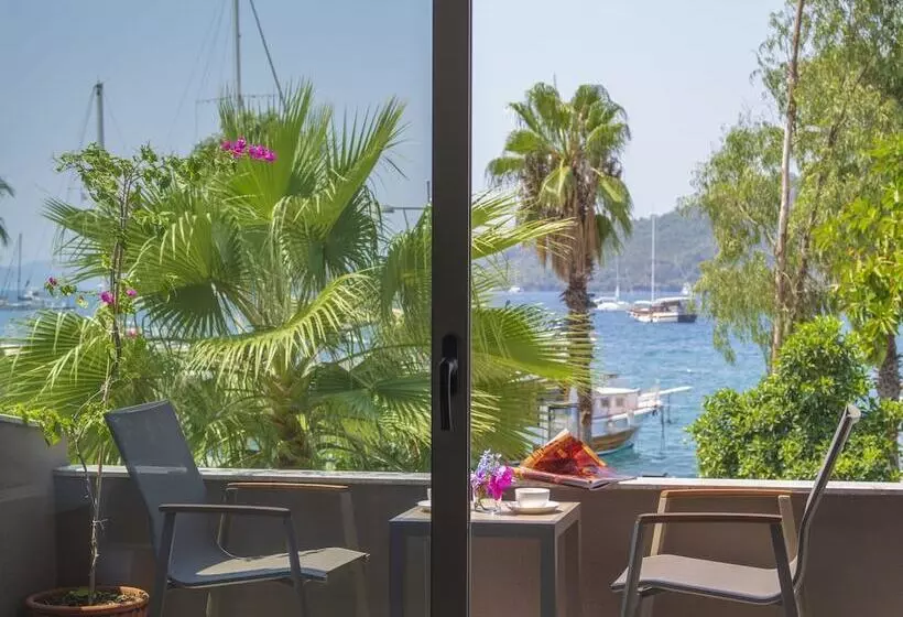 هتل Marina Bay Göcek