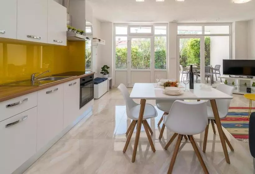 Apartment Arna