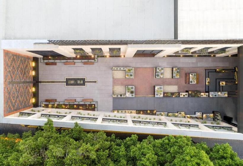 Отель Grand Fiesta Americana Oaxaca