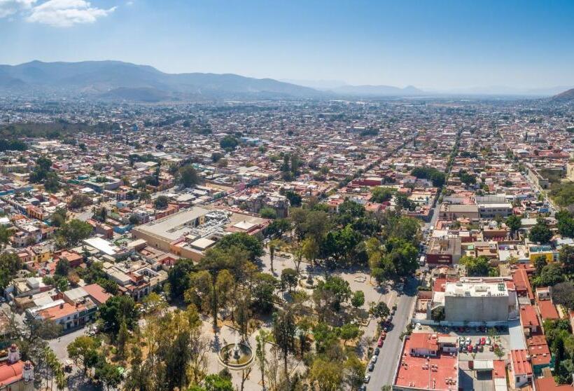 Отель Grand Fiesta Americana Oaxaca