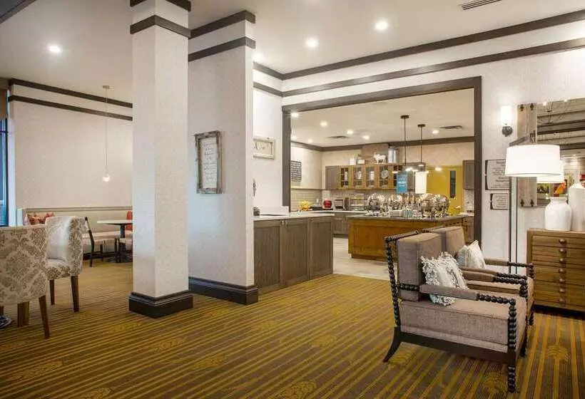 ホテル Homewood Suites By Hilton Salina Downtown