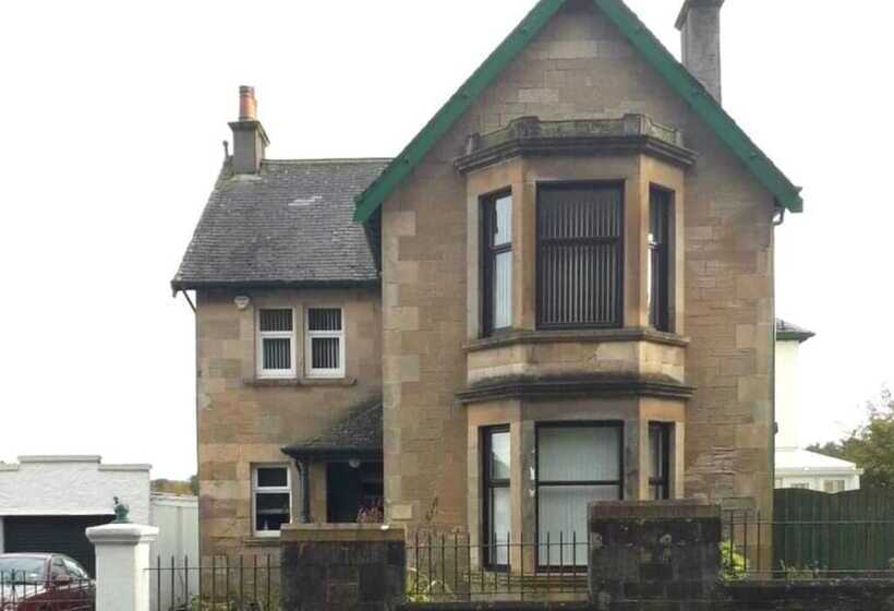 پانسیون Glasgow Emo