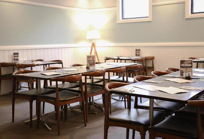 Australian Hotel Motel Yass