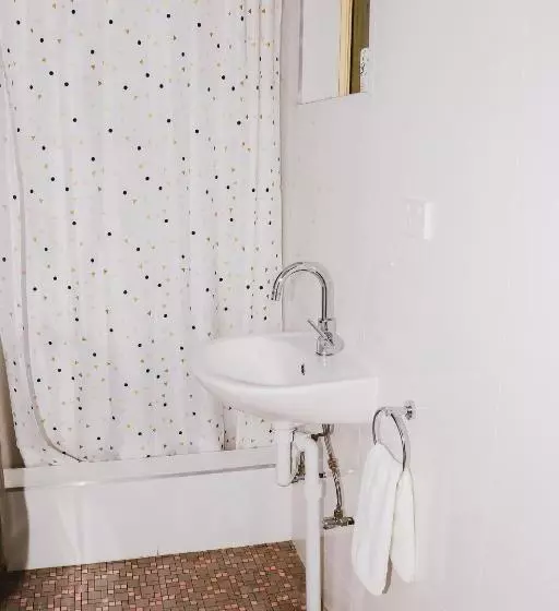 Australian Hotel Motel Yass