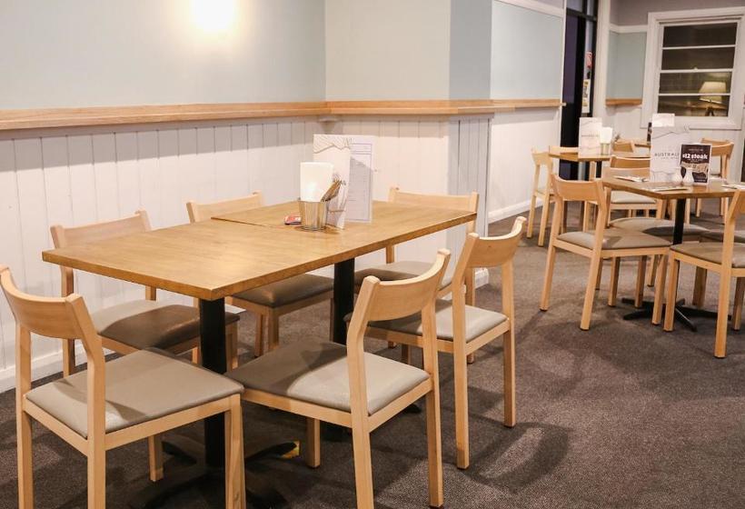 Australian Hotel Motel Yass