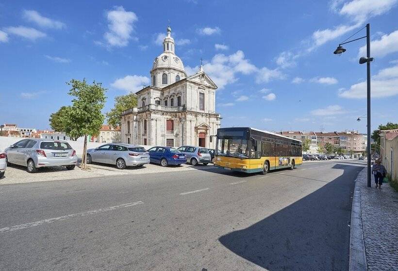 Belém Light Filled Apartment, By Timecooler