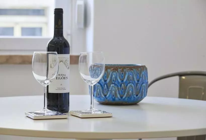 Belém Light Filled Apartment, By Timecooler