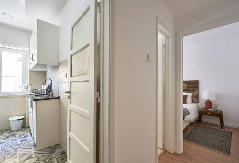 Belém Light Filled Apartment, By Timecooler