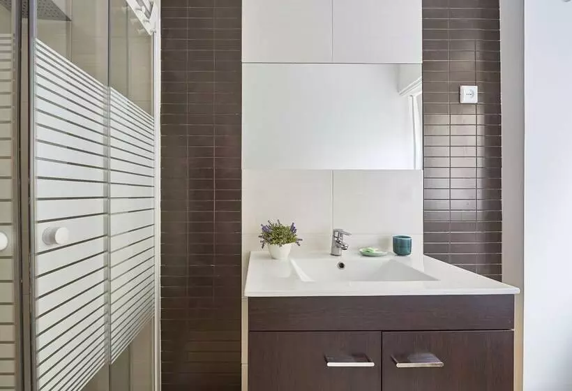 Belém Light Filled Apartment, By Timecooler