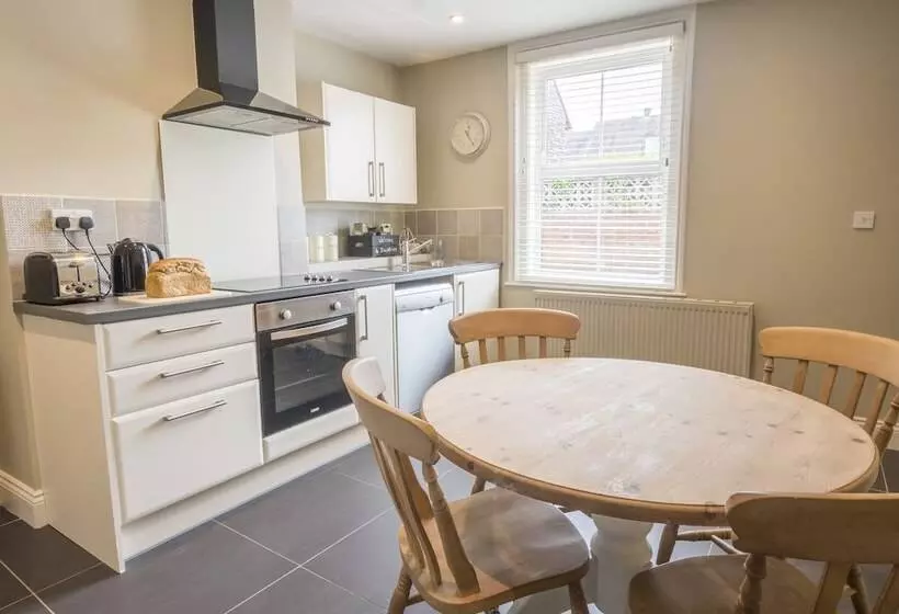 Blackfriars Cottage