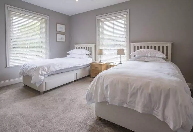 Blackfriars Cottage
