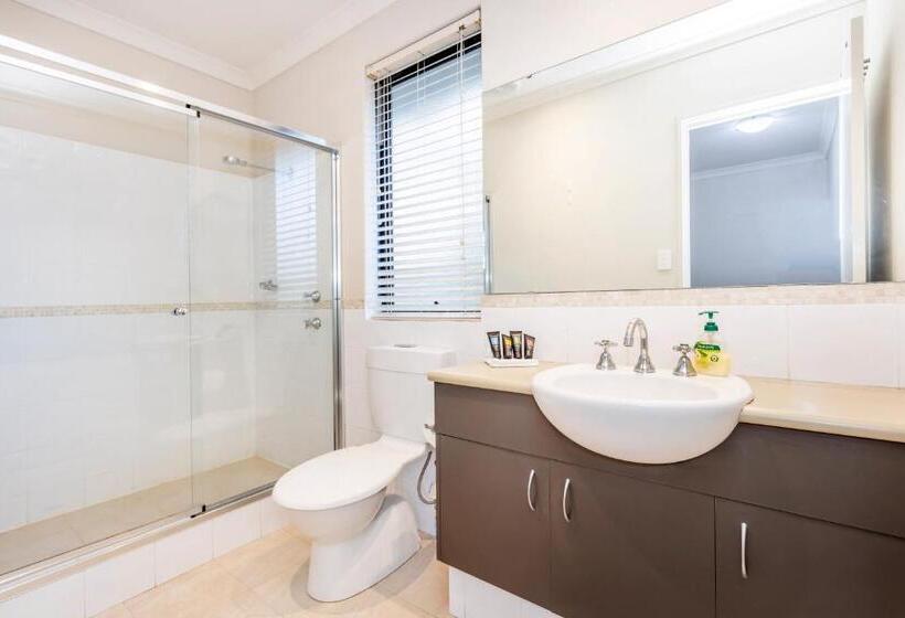 Coode Street Townhouse