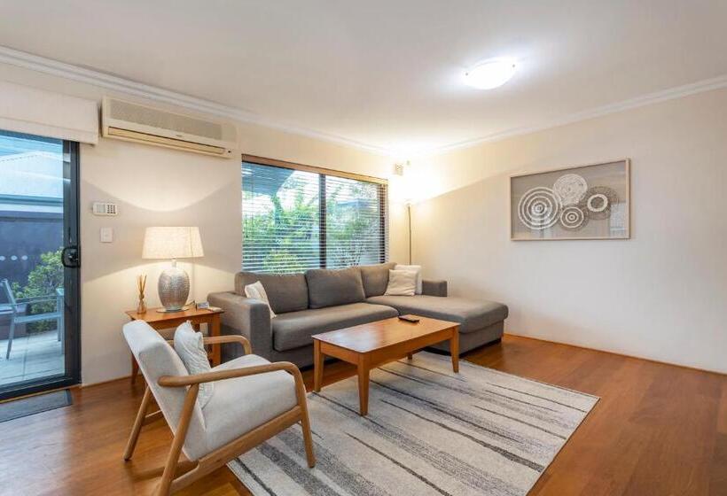 Coode Street Townhouse