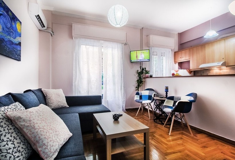 Elegant And Renovated Flat In Dafni