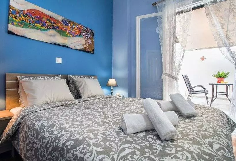 Elegant And Renovated Flat In Dafni