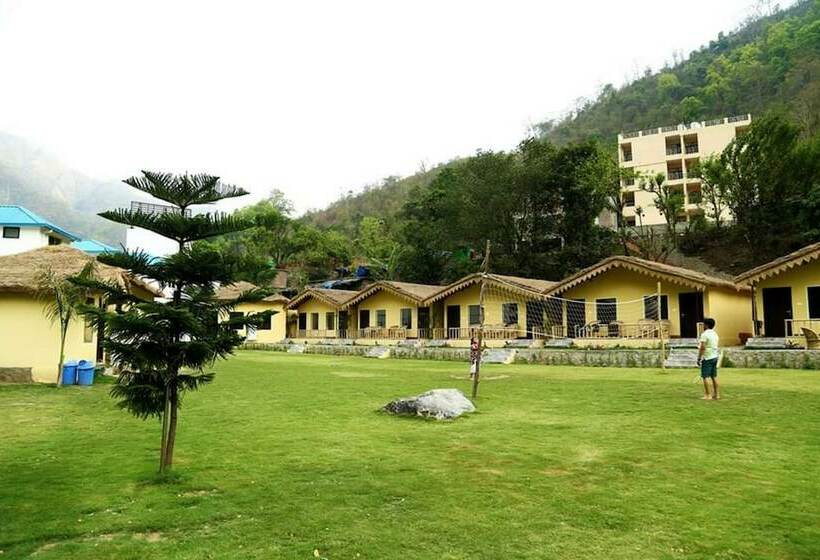 Hotel Nakshatra Resort