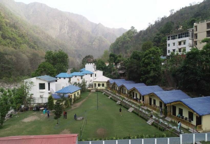 Hotel Nakshatra Resort