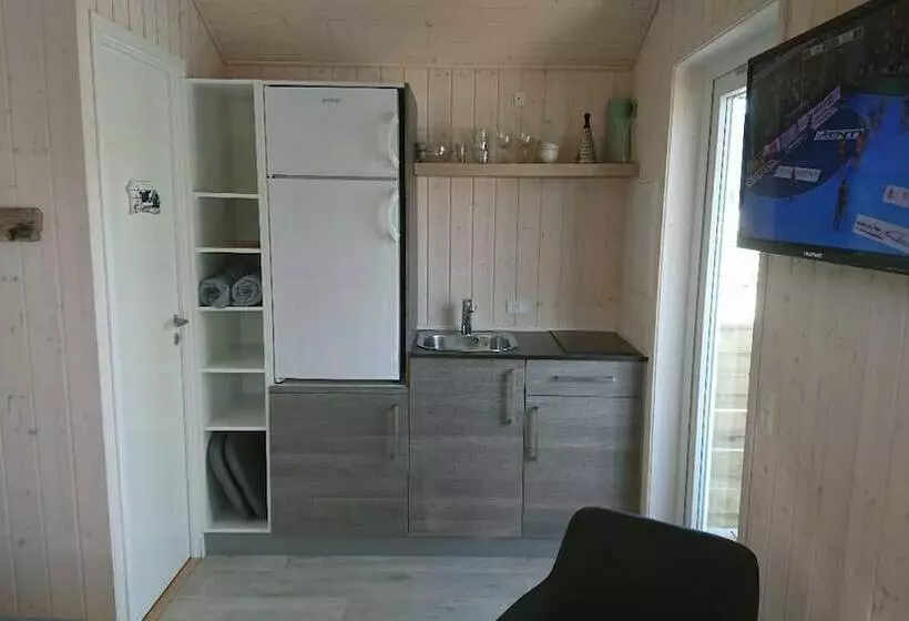 Hotelli Tornby Strand Camping Rooms