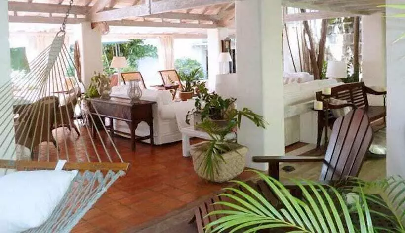 Landmark House & Cottage