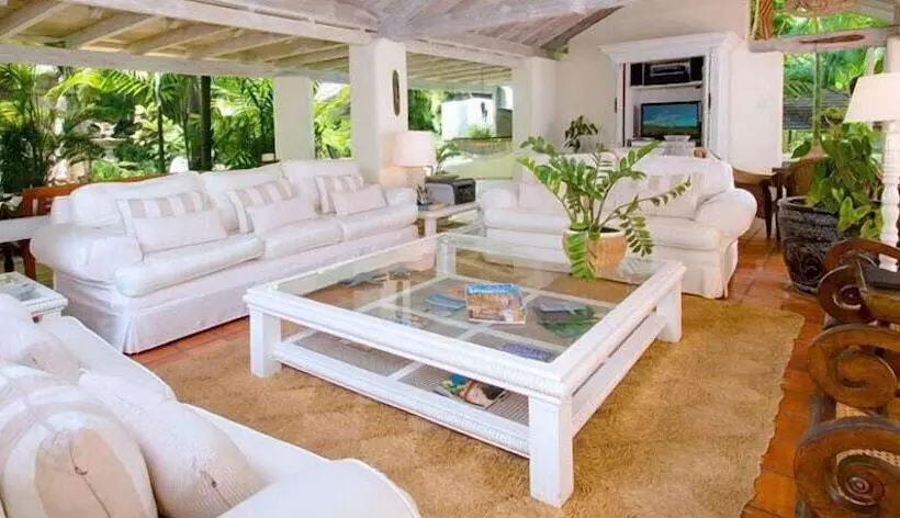 Landmark House & Cottage