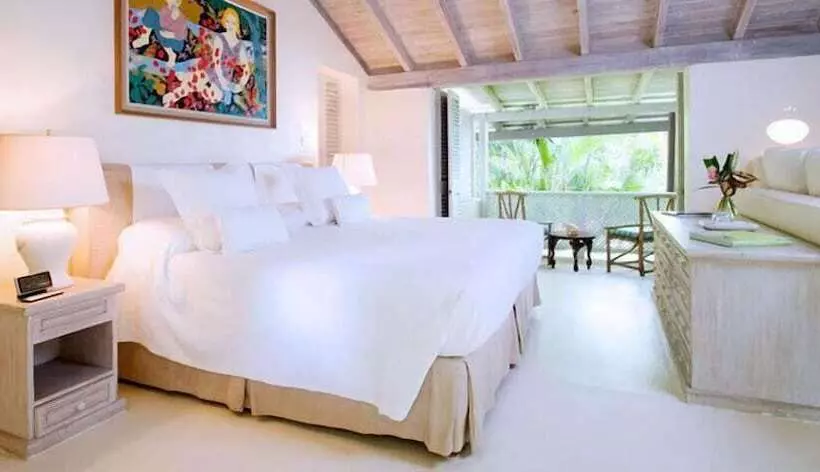 Landmark House & Cottage