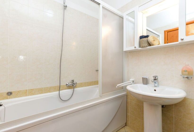 Main Street Apartments