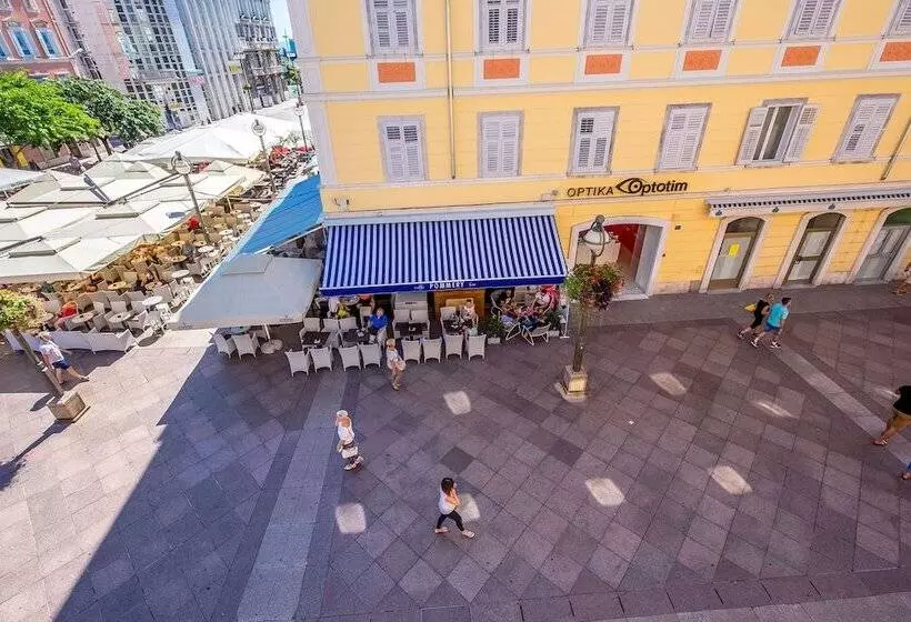 Main Street Apartments