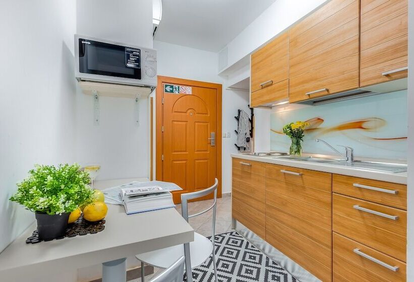 Main Street Apartments