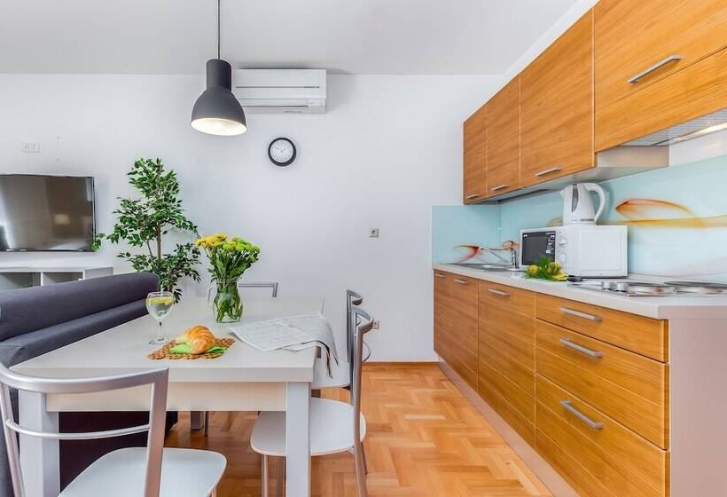 Main Street Apartments