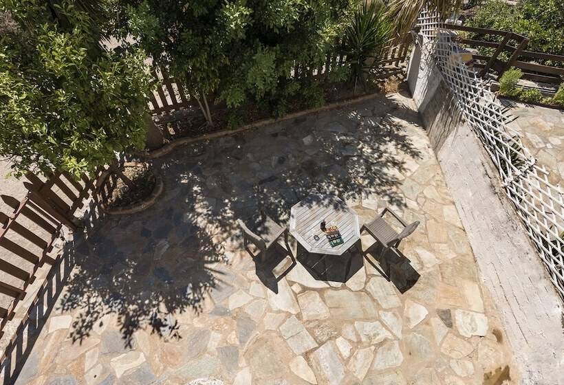 Seaside Heaven   Sunset Views Close To The Beach