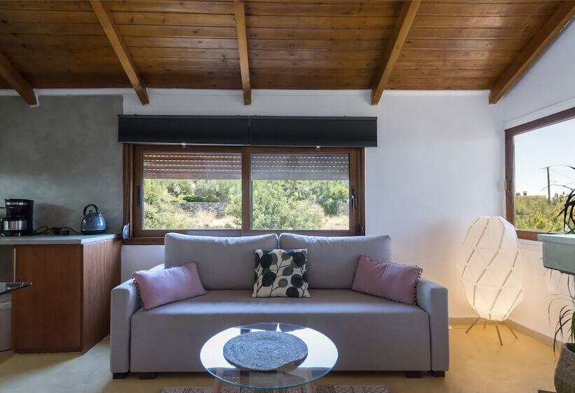 Seaside Heaven   Sunset Views Close To The Beach