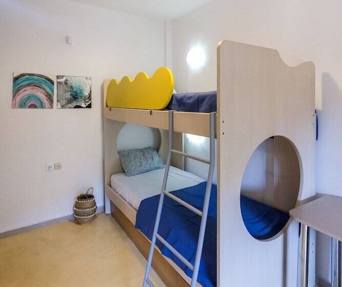 Seaside Heaven   Sunset Views Close To The Beach