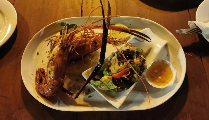 בית מלון כפרי Turtle Bay Beach Resort