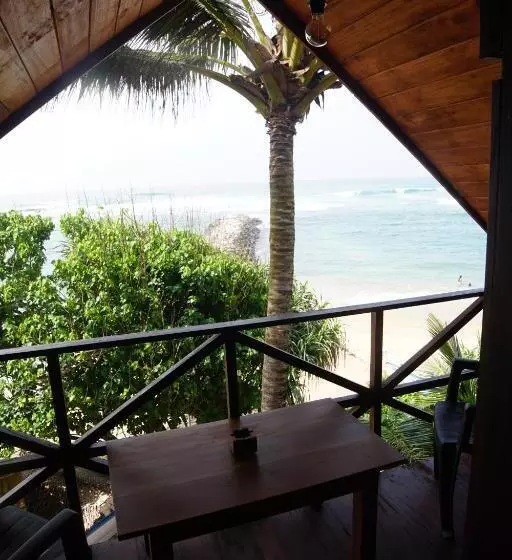 هتل Turtle Bay Beach Resort